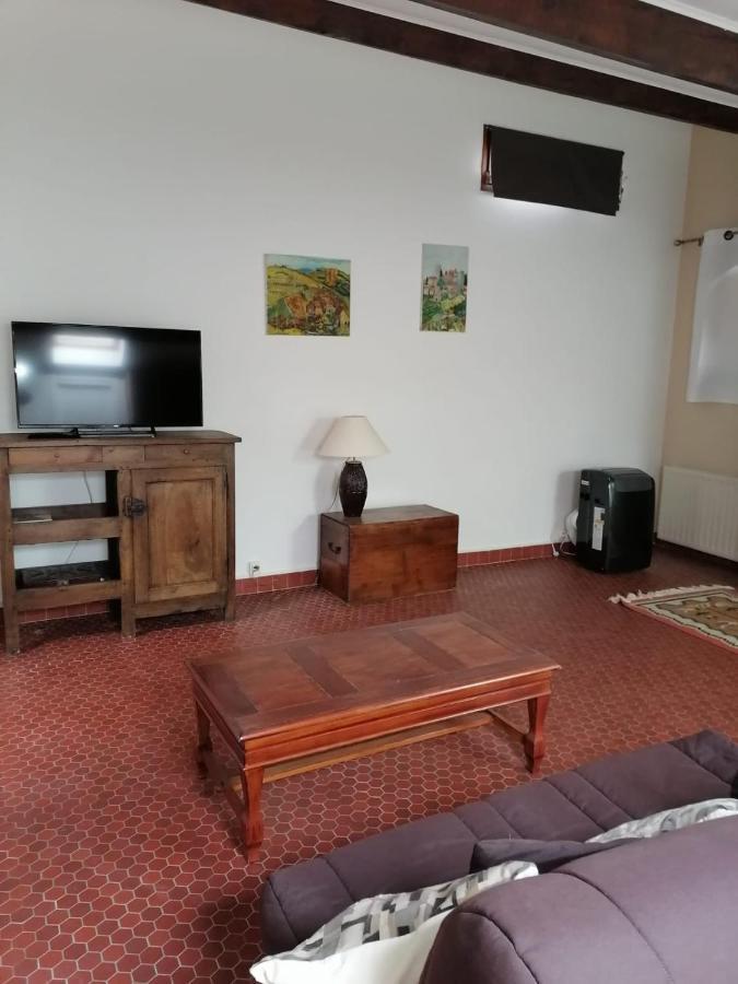 Lou Mas Suzoun Apartment Ucel Bagian luar foto
